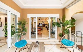 Playa Palapa~Steps From The Ocean!
