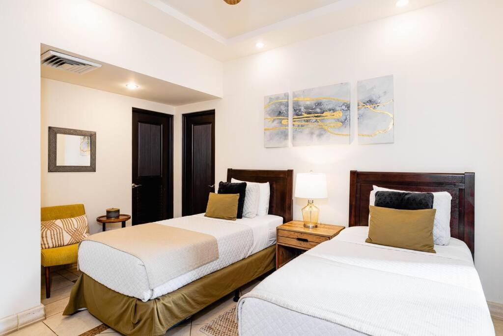Playa Palapa~Steps From The Ocean! Apartment Tamarindo Exterior photo